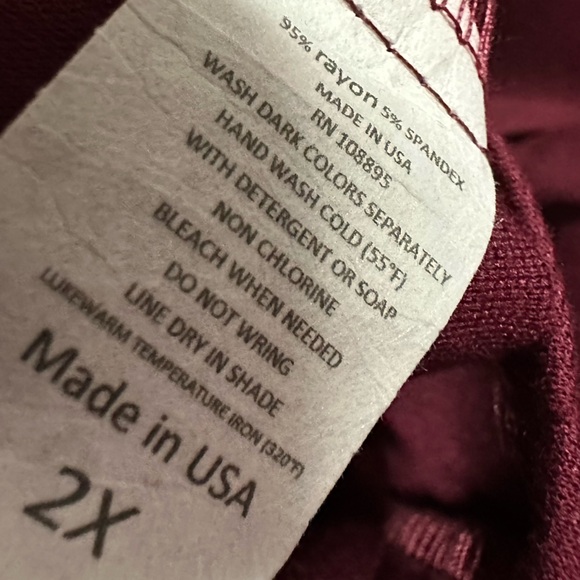 Hybrid and Co Burgundy Peplum Shoulder Pad 1 Button Stretch Blazer Plus Size 2X - Picture 8 of 10